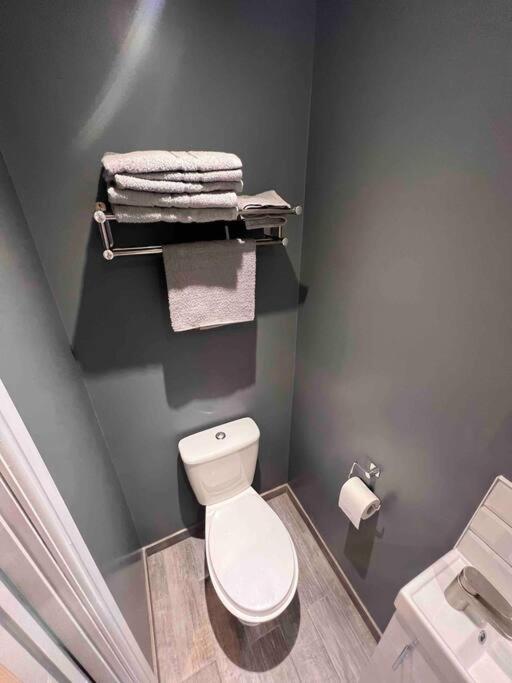 Seaview 1 Bed Open Condo - Free Parking Brighton Dış mekan fotoğraf