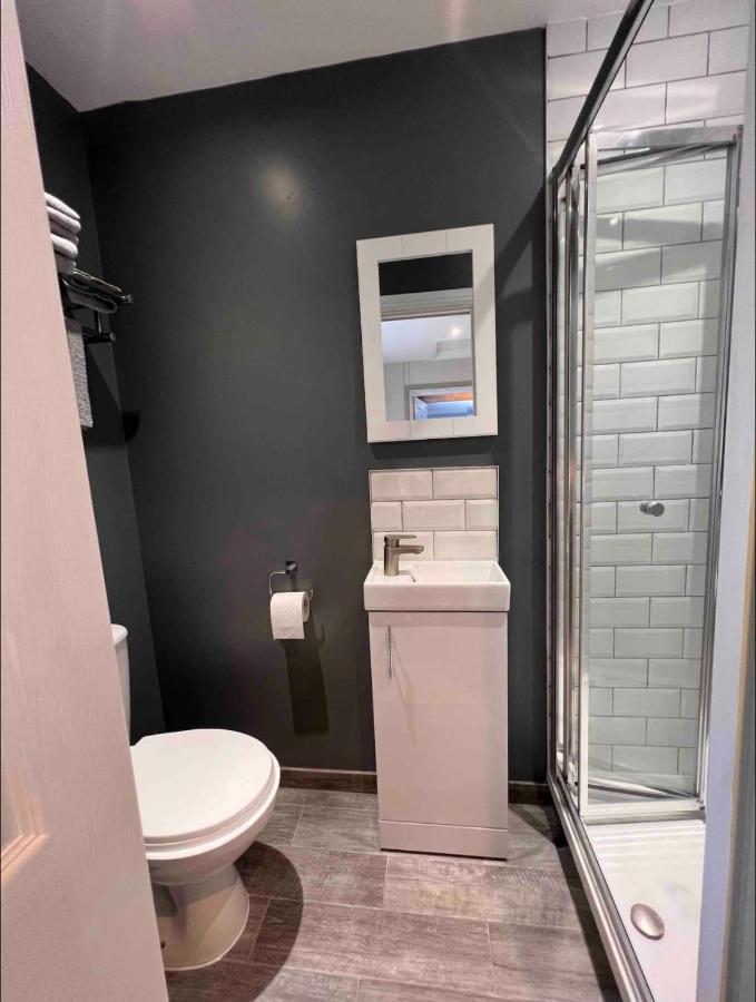 Seaview 1 Bed Open Condo - Free Parking Brighton Dış mekan fotoğraf